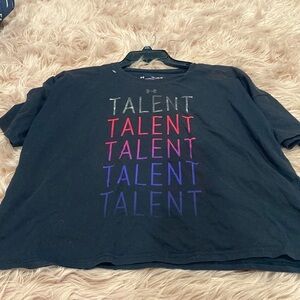 Under armour girls sz XL swingy crop top euc‎